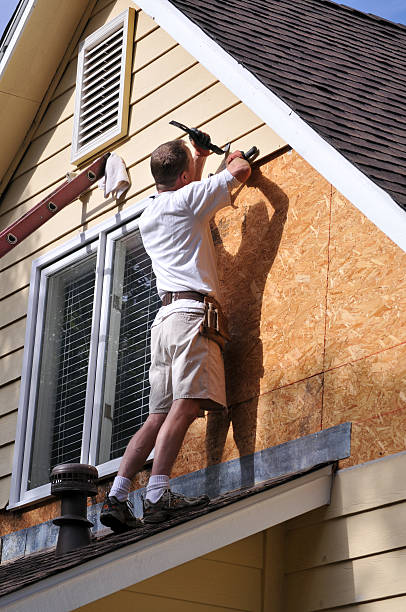 Best Storm Damage Siding Repair  in West Pasco, WA